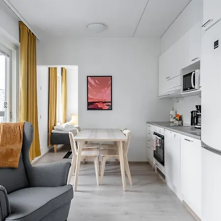 Hiisi Homes Ratapiha 公寓 *