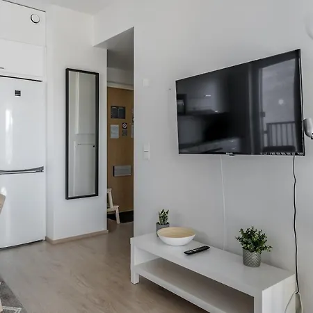 Hiisi Homes Ratapiha 公寓 *